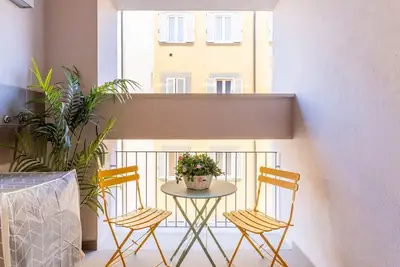 Image de Cavallotti Square & Central Market Apartment!
