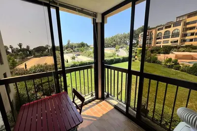 Image de T2 dans une résidence avec piscine dans le domaine de la Coudoulière