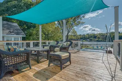 Image de The River House/Stunning Riverfront/Scenic Views/Water Sports/Steps to Marina