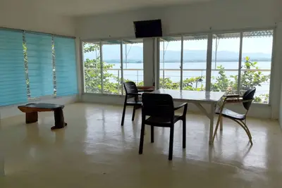 Image de L Island House