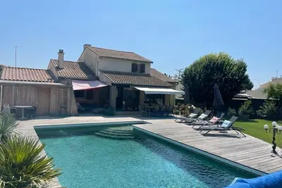 Villa entièrement rénovée à 15 minutes à pied du centre historique d'uzès