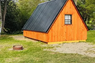 Image de Cabin on 66+ Acre Campround In Addison, New York