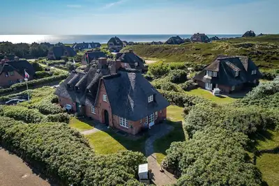 Image de Wunderschöne Haushälfte in Dünennähe