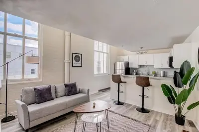 Image de CozySuites 2br - 2ba with Skybridge Access #1