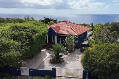 Image de Ocean view vacation rental villa, private pool near beaches in Curaçao sleeps 4