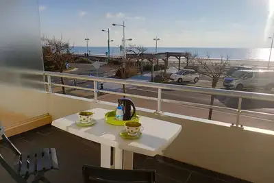 Image de Bel Appart 2 Chambres, Terrasse, Proche Plage