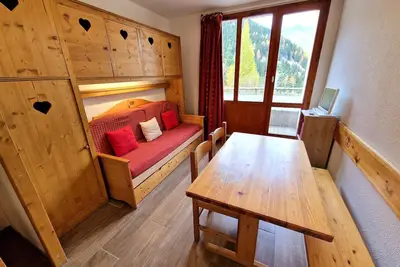 Image de Studio au cœur de la station avec terrasse, skis aux pieds, pour 4 personnes