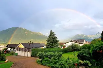 Image de Home, Swiss Home