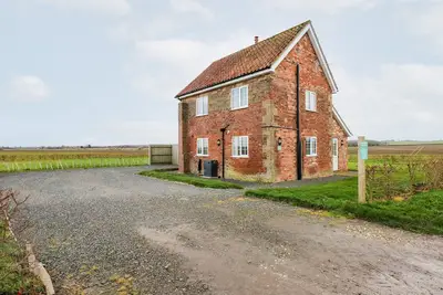 Image de Red Brick Cottage, pet friendly, character holiday cottage in Alford