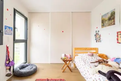Image de Maison chaleureuse trois chambres jardin prêt Paris