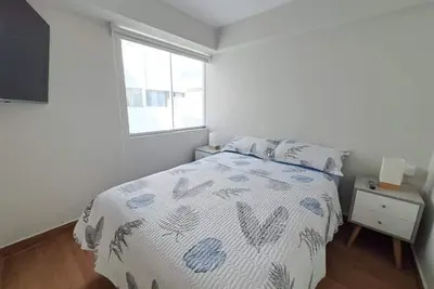 Image de 3br/4ba/2ga 134m2 Av. San Borja Sur Cdra 4