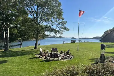 Image de Luxurious Waterfront Retreat: Historic Charm & Breathtaking Scenery at Tidewatch