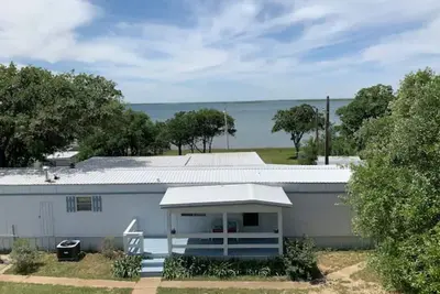 Image de Lakefront Cozy Cottage