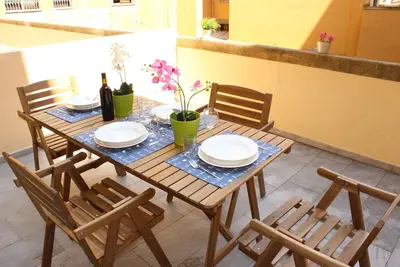 Image de Smn Station 2 - Top Position in front of the exit of Smn station