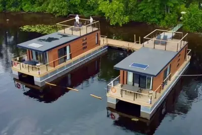 Image de Parc de l'île Melville 1 - Maison flottante