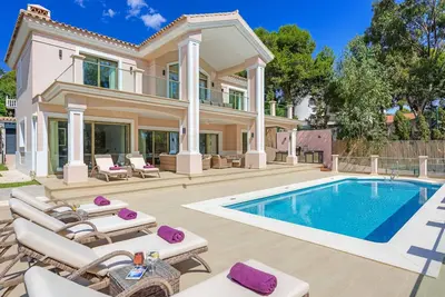 Image de Villa Bella Mijas - Cinq Chambres Villa, Couchages 10