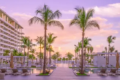 Image de Luxury 5 diamond Beach front Villas