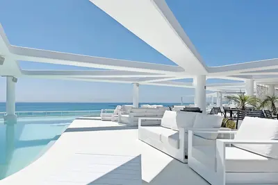 Image de Global Properties: Modern flat with two terraces with sea and mountain views