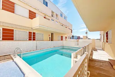 Image de Global Properties: Practical flat with swimming pool in Canet Beach