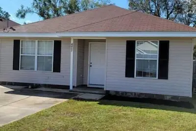 Image de Pensacola Country Bungalow