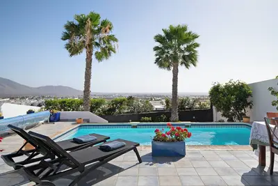 Image de Maison de vacances \"Vistas del Mar\" avec vue sur la mer, piscine privée et Wi-Fi