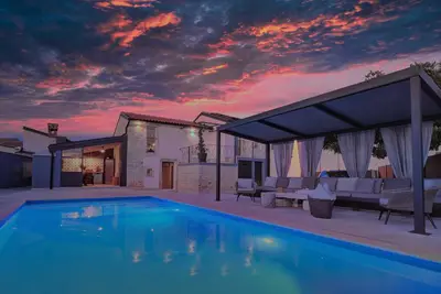 Image de Villa No24 with pool offers romantic and quiet vacation for you and your family