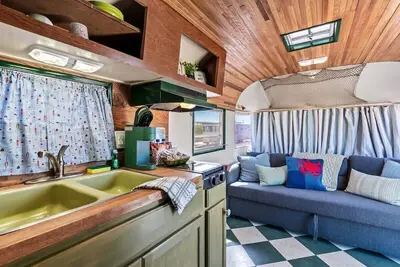 Image de Caravan-Sdb privée avec douche-Ss Mindy