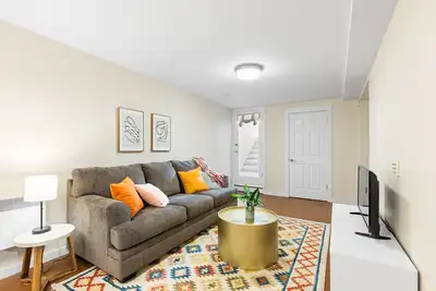 St Johns Apt. by Cathedral Park, Willamette River