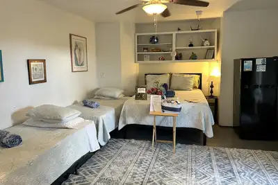 Image de Tropical Studio on Gifft Hill w/ Balcony and Pool