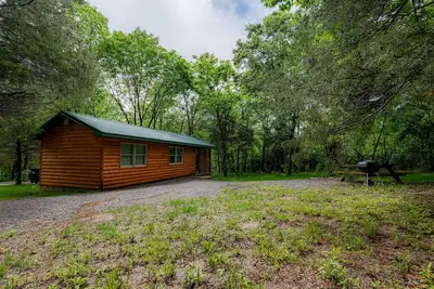 Image de 1 Br Hot Tub Cabin- Closest Cabins to Garden of the Gods-Shawnee National Forest