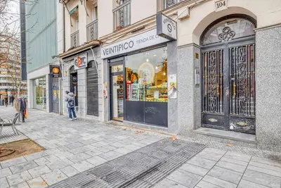 Image de Wonderful Prosperidad 2br, 10 min to Santiago Bernabeu, by Blueground