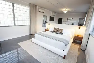Image de Greyhound Inn - Deluxe King Suite