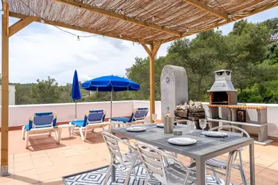 Image de Maison à Parc del Garraf avec Bbq à 15min Sitges