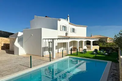 Image de Charming house with pool and close to beaches