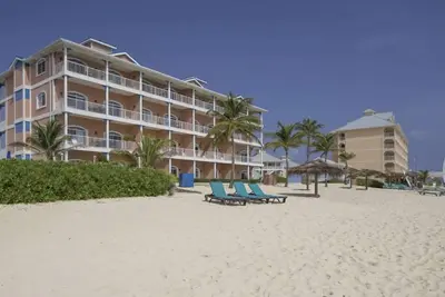 Image de Grand Cayman Resort - Penthouse 2 Bedrm/2 Baths, Beach Front