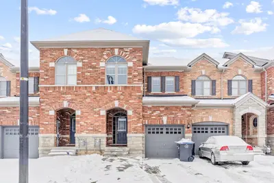 Image de Modern Comfy ~ 4 Bedroom, 3. 5 Washroom ~ Specious and Family-Friendly ~ Brampton