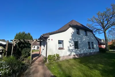 Image de Landhaus Mähl mit Sauna und Großem Grundstück mit Pwk-stellplätzen - Ostsee Landhaus Mähl mit Sauna