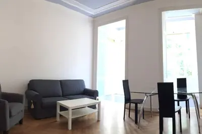 Image de Very central apartment opposite the Russian Church, with large garden.