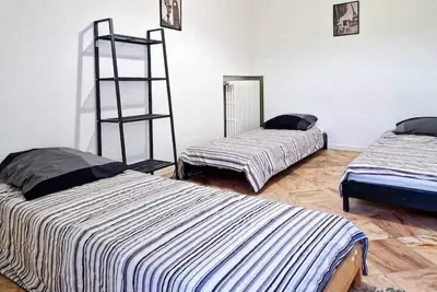 Image de F 3. K. 2 avec 2 chambres, 6 lits et place de parking