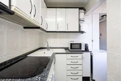 Image de This apartment is a 2 bedroom(s), 1 bathrooms, located in Cornellà de Llobregat, Catalunya.