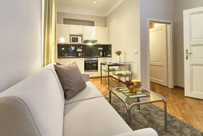 Image de Mas 202 - Historical Charm and Modern Comfort Studio Apartments on Masna