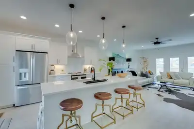 Image de Luxurious 3 Br Distillery District Townhouse - Eight Belles