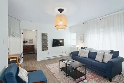Image de 2br by the Park, Walkable to Main St