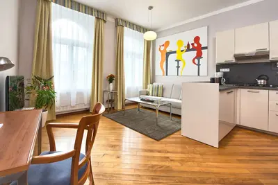 Image de Mas 204 - Historical Charm and Modern Comfort One-Bedroom Apartments on Masna