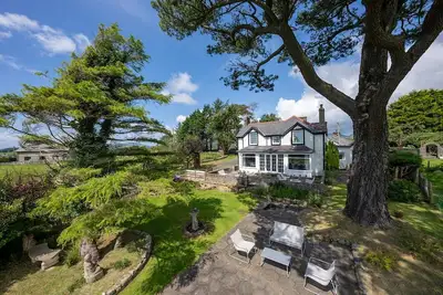Image de Period Property in a Superb Setting with Spectacular Views | Pen-Y-Garnedd