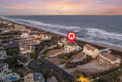 Oceanfront, Heated Pool, Hot Tub, Fireplace, Bbq, Fully Loaded
