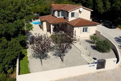 Image de Villa Niklas mit Pool 4 km vom Meer