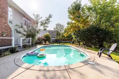 Image de Waterfront house near the Niagara Falls/ Outlet Mall/ Plaza/ Bills Stadium