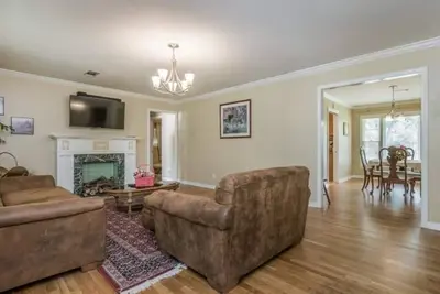 Image de Texas Adventures Await! Sweet 3br Home Sleeps 8