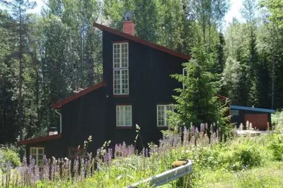 Image de Architecturally remarkable holiday home at a forest lake!